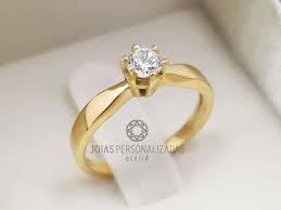 Anel de ouro com acabamento brilhante