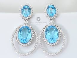 brinco com acabamento brilhante